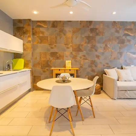 Apartamento Sahara Suite. Air Conditioned.